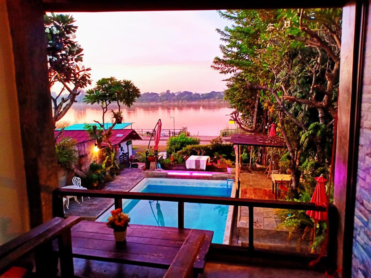 Sofa Gallery Hotel Nong Khai Exterior photo